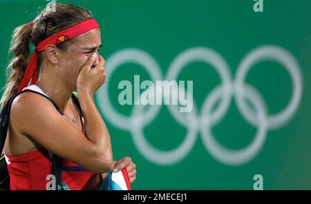 Monica Puig serves first pitch, 08/08/2019