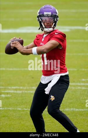 Minnesota Vikings rookies, including quarterback Kellen Mond, front right,  practice during NFL football rookie minicamp Friday, May 14, 2021, in  Eagan, Minn. (Elizabeth Flores/Star Tribune via AP Stock Photo - Alamy