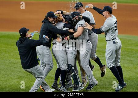 St. Petersburg, FL. USA; Tampa Bay Rays starting pitcher Corey Kluber (28)  heads to the dugout during a major league baseball game against the New Yo  Stock Photo - Alamy