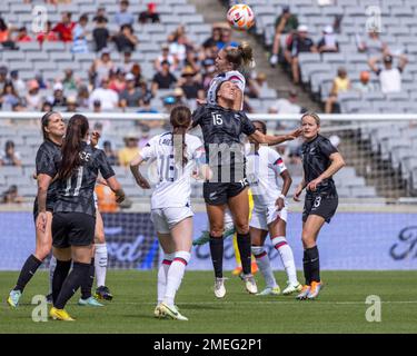 Auckland, New Zealand, January 21st 2023: Daisy Cleverley (15 New Zealand gets aerial during the International Friendly between USA and the New Zealand Football Ferns at Eden Park in Auckland, New Zealand.  (Joe Serci / SPP) Stock Photo