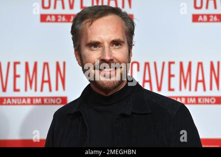 Sebastian Niemann (director), single image, cut single motif, portrait, portrait, portrait. Red carpet, Red Carpert Germany premiere CAVEMAN on January 23, 2023 in the ARRI Lounge in Munich. ? Stock Photo