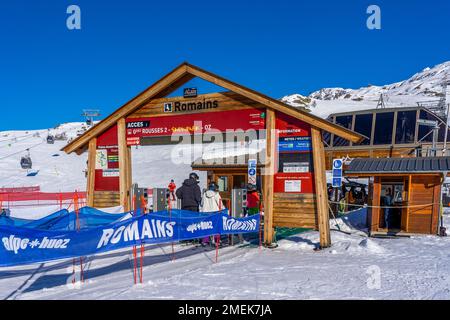 Alpe D'Huez, FRANCE - 01.01.2022: Famous ski resort in French Alps, France, Europe. Skiers skiing on the mountain, ski lift, family sports weekend, holidays in the snow mountains concept. Winter times Stock Photo