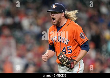 Houston Astros relief pitcher Ryne Stanek (45) takes over during the fifth  inning of the MLB game between the New York Yankees and the Houston Astros  Stock Photo - Alamy