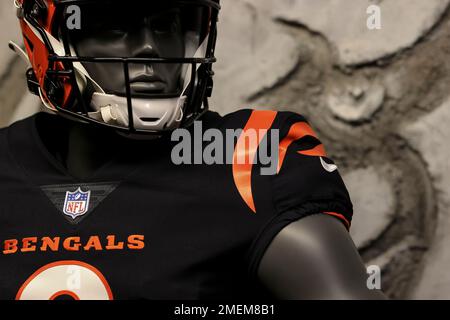 PHOTOS: Cincinnati Bengals unveil new uniforms