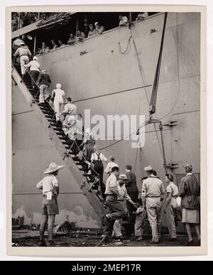Philippines: Japanese prisoners of war under American military ...
