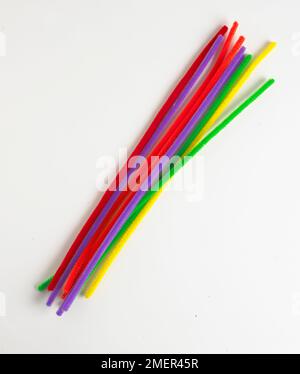 Coloured pipe cleaners hi-res stock photography and images - Alamy