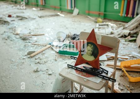 25th school destroyed by a Russian missile attack on 4 March at 9:30 h, Schytomir, Ukraine Stock Photo