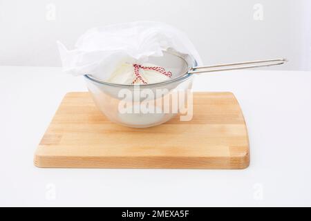 Labneh cloth hi-res stock photography and images - Alamy