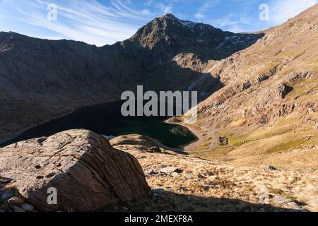 Glaslyn lake and Snowdon, Snowdonia, north Wales Stock Photo