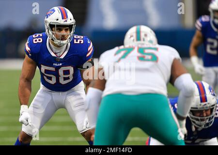 Buffalo Bills linebacker Von Miller (40) rushes on defense during an NFL  football game against the Kansas City Chiefs Sunday, Oct. 16, 2022, in  Kansas City, Mo. (AP Photo/Peter Aiken Stock Photo - Alamy