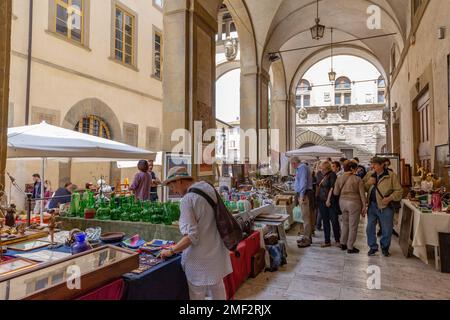 Antique market in Arezzo Italy Stock Photo Alamy