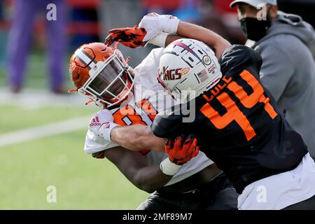 FOOTBALL PROVIDES PATH FOR SENIOR LINEBACKER RILEY COLE - University of  South Alabama Athletics