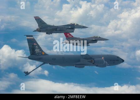 U.S. Air Force F-16C Falcons from the 187th Fighter Wing, Montgomery, Alabama, are refueled by a KC-135R Stratotanker from the 117th Air Refueling Wing, Birmingham,  Alabama, Aug. 17, 2022. Photo was taken with the Red Tails and the 100th anniversary commemorative tail for the 117th Air Refueling Wing. Stock Photo