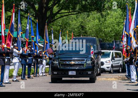 Reportage: South Korean President Moon Jae-in arrives at the White House to meet with President Joe Biden on Friday, May 21, 2021 Stock Photo