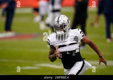 Las Vegas Raiders defensive back Johnathan Abram (24) runs during an NFL  football game against the Los Angeles Chargers Monday, Oct. 4, 2021, in  Inglewood, Calif. (AP Photo/Kyusung Gong Stock Photo - Alamy