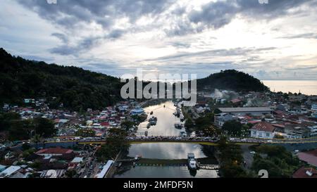 Aerial view of Sunrise scenery from the Siti Nurbaya Bridge, Jembatan Siti Nurbaya Padang, West Sumatera. Padang, Indonesia, January 25, 2023 Stock Photo