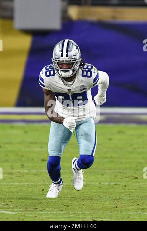 Dallas Cowboys wide receiver CeeDee Lamb (88) carries the ball against the Washington  Commanders during an NFL football game in Arlington, Texas, Sunday, Oct. 2,  2022. (AP Photo/Ron Jenkins Stock Photo - Alamy