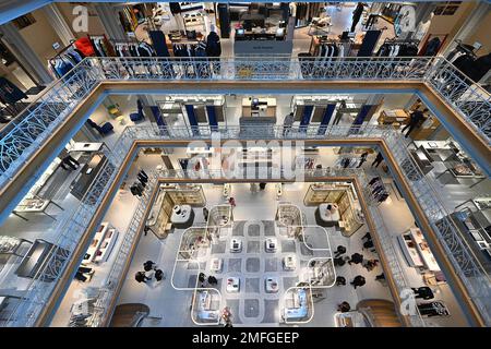 La Samaritaine department store Paris France Stock Photo - Alamy