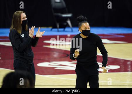 South Carolina coach Dawn Staley and assistant coaches Lisa Boyer
