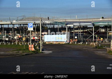 Pictures show a new ADLI discount superstore being constructed at the Salt Lake site, Porthcawl, Bridgend, South Wales. Stock Photo