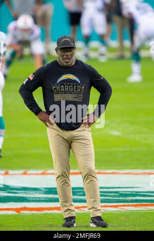 Los Angeles Chargers head coach Anthony Lynn wears a face shield and a Salute  to Service shirt on the field before the Los Angeles Chargers take on the  Miami Dolphins during an NFL football game, Sunday, Nov. 15, 2020, in Miami  Gardens, Fla. (AP