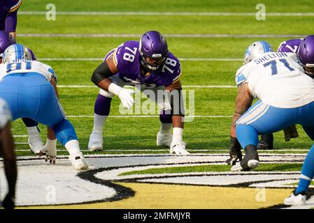 Minnesota Vikings offensive guard Dakota Dozier (78) blocks during the  first half of an NFL preseason