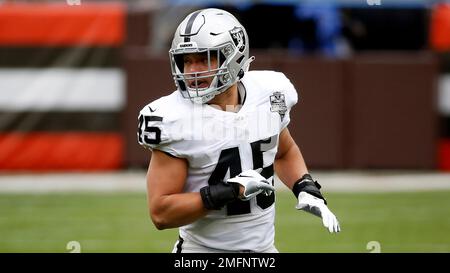 Las Vegas Raiders fullback Alec Ingold (45) leaps over New York