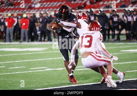 Texas Tech wide receiver Ja'Lynn Polk (12) lines up against Baylor in ...