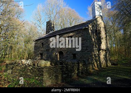 Y Garreg Fawr farmhouse, St Fagans National Museum of History/Amgueddfa Werin Cymru, Cardiff, South Wales, UK. Stock Photo