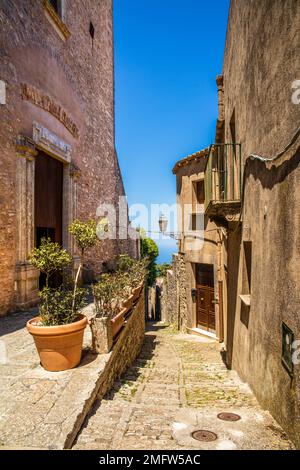 Old town alleys, medieval town of Erice, impresses with its spectacular location, Sicily, Erice, Sicily, Italy Stock Photo