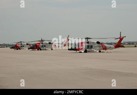 Aircrafts - HH-60 Jayhawk - 26-HK-53-57. HH-60s on ramp --050830. Hurricane Katrina Stock Photo