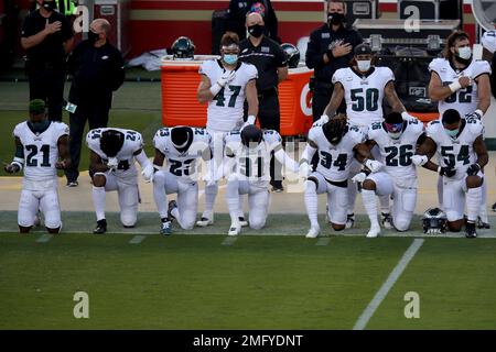 Darius Slay, Rodney McLeod among Eagles who kneel during national