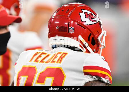 Baltimore Ravens free safety DeShon Elliott (32) wears Breonna Taylor's  name on the back of his helmet before an NFL football game against the  Kansas City Chiefs, Monday, Sept. 28, 2020, in