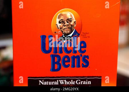 New Ben's Original & Uncle Ben's Rice Box Stock Photo - Alamy