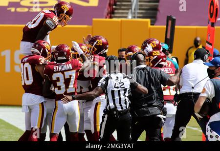 Washington Commanders defensive end Montez Sweat (90) runs during an NFL  football game against the Green Bay Packers, Sunday, October 23, 2022 in  Landover. (AP Photo/Daniel Kucin Jr Stock Photo - Alamy