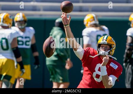 Green Bay Packers quarterback Tim Boyle throws during pregame of an NFL  football game against the Detroit Lions, Sunday, Dec. 29, 2019, in Detroit.  (AP Photo/Duane Burleson Stock Photo - Alamy