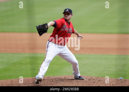 Atlanta Braves pitcher Tyler Matzek (68) pitches the ball during an MLB  regular season game against the Los Angeles Dodgers, Wednesday, September  1, 2 Stock Photo - Alamy