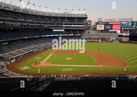 Fans watch as the New York Yankees warm up before a baseball game against  the Boston Red Sox Friday, June 9, 2023, in New York. (AP Photo/Frank  Franklin II Stock Photo - Alamy