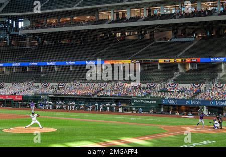 Former Texas Rangers Ace Lance Lynn To Undergo Knee Surgery - Sports  Illustrated Texas Rangers News, Analysis and More