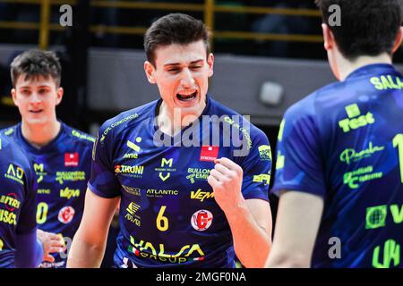 Modena, Italy. 25th Jan, 2023. Giovanni Sanguinetti (Valsa Group Modena) during Valsa Group Modena vs SVG Luneburg, Volleyball CEV Cup Men in Modena, Italy, January 25 2023 Credit: Independent Photo Agency/Alamy Live News Stock Photo