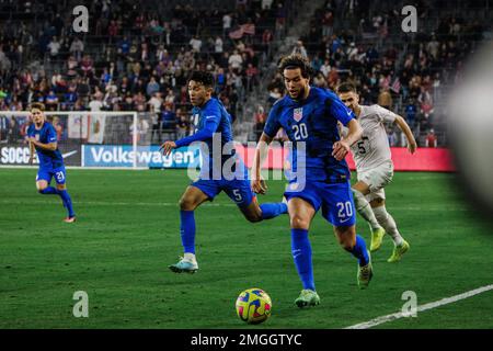Los Angeles, California, USA. 25th Jan, 2023. CADE COWELL of the US Men's National Team dribbles the ball during a game against the Serbian National Football Team at BMO Stadium in Los Angeles, California on January 25, 2023. (Credit Image: © Alex Cave/ZUMA Press Wire) EDITORIAL USAGE ONLY! Not for Commercial USAGE! Stock Photo
