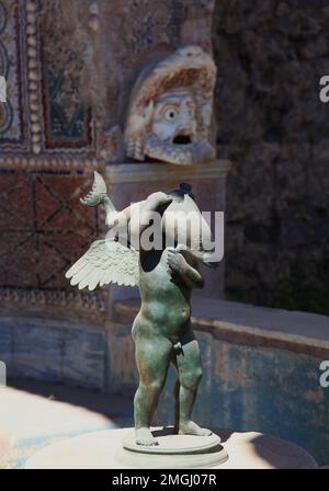 Casa della Fontana Grande, Haus des großen Brunnen, Pompeji, antike Stadt in Kampanien am Golf von Neapel, beim Ausbruch des Vesuvs im Jahr 79 n. Chr. Stock Photo