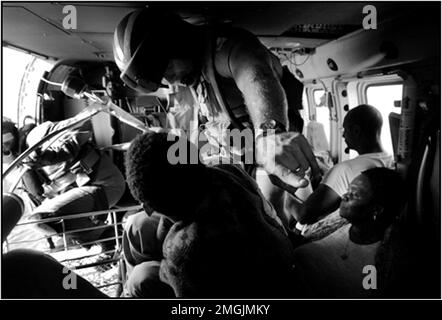 Miscellaneous - Coast Guard Operations - 26-HK-437-23. Hurricane Katrina Stock Photo