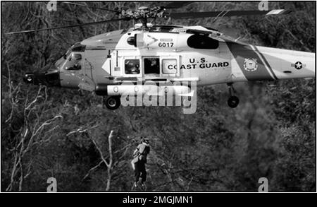 Miscellaneous - Coast Guard Operations - 26-HK-437-17. Hurricane Katrina Stock Photo