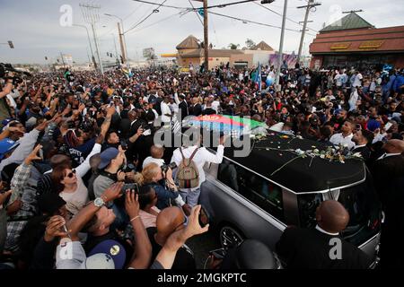 When a strip mall becomes a symbol: At Nipsey Hussle's Marathon Clothing,  thousands pay last respects in procession – Daily News