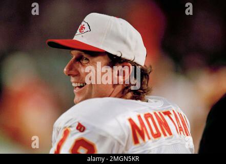 September 5, 1993: Joe Montana of the Kansas City Chiefs. (Icon Sportswire  via AP Images Stock Photo - Alamy