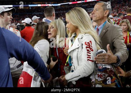 Kansas City Chiefs quarterback Patrick Mahomes (15) before the NFL Super  Bowl 54 football game against the San Francisco 49ers Sunday, Feb. 2, 2020,  in Miami Gardens, Fla. (AP Photo/Seth Wenig Stock Photo - Alamy