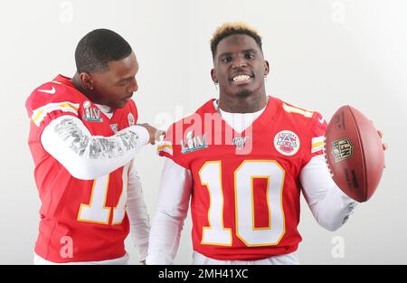 Kansas City Chiefs wide receivers Skyy Moore (24) and Corey Coleman (19)  arrive at NFL football training camp Sunday, Aug. 7, 2022, in St. Joseph,  Mo. (AP Photo/Charlie Riedel Stock Photo - Alamy