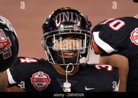 Los Angeles Rams running back Raymond Calais (30) warms up before an NFL  football game against the Houston Texans Tuesday, Aug. 23, 2022, in  Inglewood, Calif. (AP Photo/Ashley Landis Stock Photo - Alamy