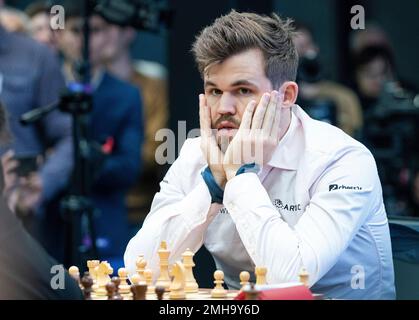 Magnus Carlsen: He can play 20 games at once blindfolded but can't